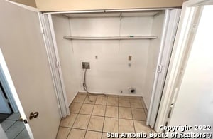 Building Photo - 5555 Kissing Oak St