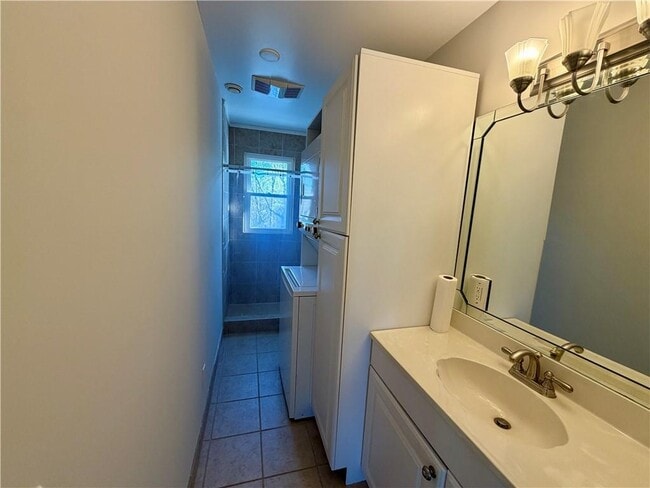 Building Photo - 311 Deerwood Cir