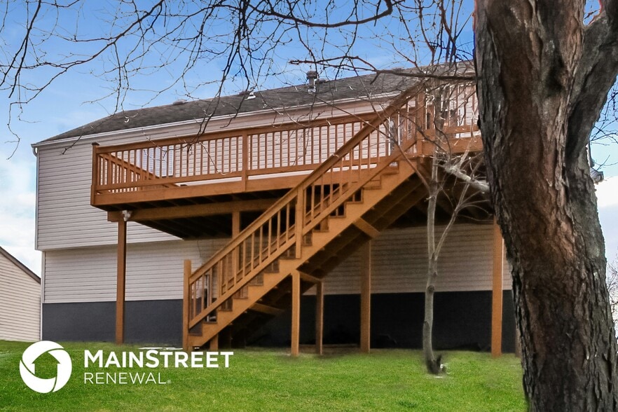 Building Photo - 4784 Orangeburg Dr