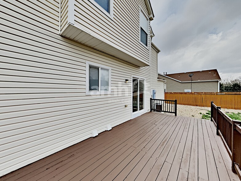 Building Photo - 15833 E 98th Pl