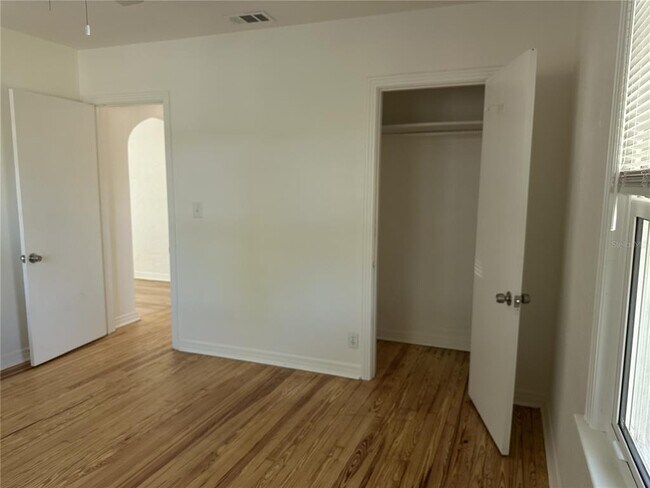 Building Photo - 3750 4th Ave N