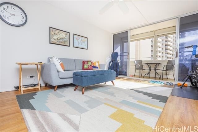 Building Photo - 780 Amana St