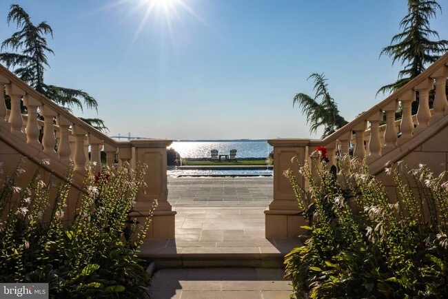 Building Photo - 200 Bridgeview Ln