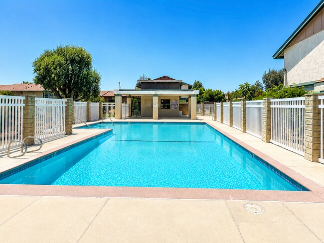 Building Photo - Fully Renovated 3 Bed Townhome with Large Enclosed Patio + 2-Car Garage