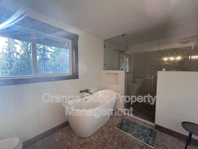 Building Photo - 9904 42nd St Ct NW