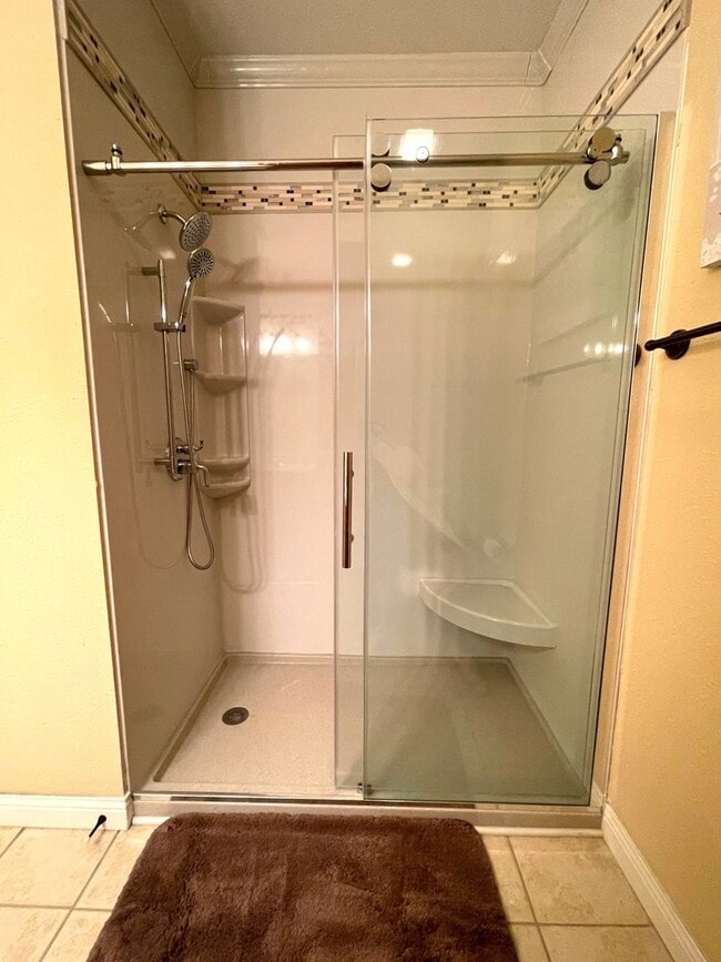 Building Photo - Fully-Furnished 3 Bedroom Condo in Smithton Crossing - Perfect for Traveling Professionals!