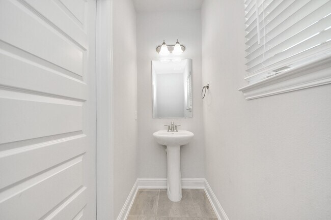 Building Photo - 448 Long Beach Bay Dr