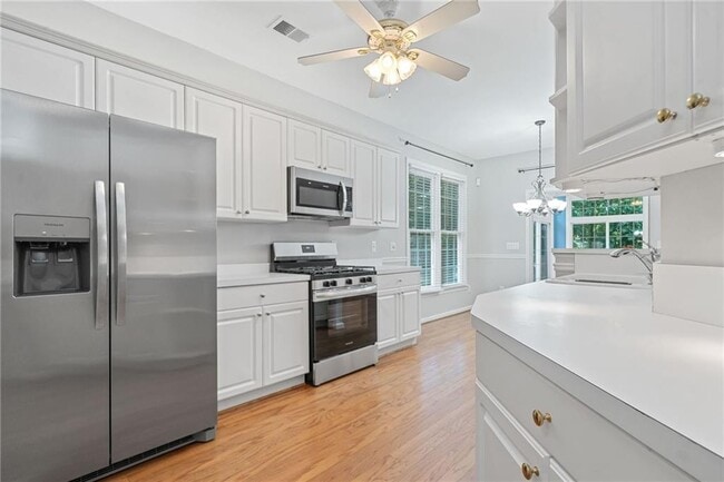 Building Photo - 304 Laurel Glen Crossing