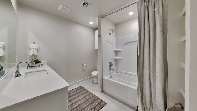 Building Photo - Luxury Modern Contemporary 3 Bedroom 2.5 Bathroom Townhome in Piedmont Schools- Neighborhood Park...