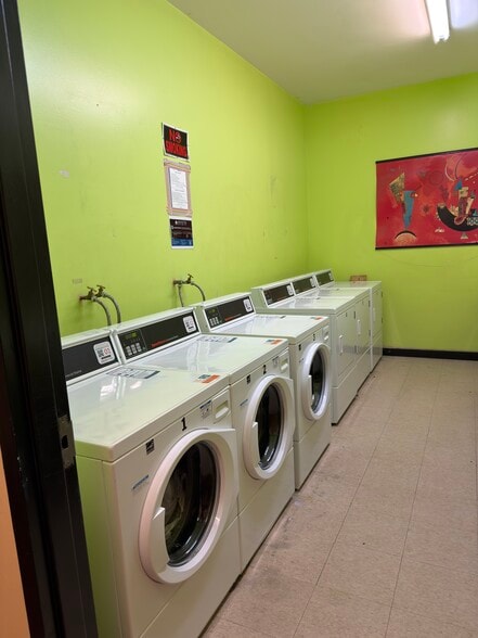 Building Photo - 48 Washington Ave