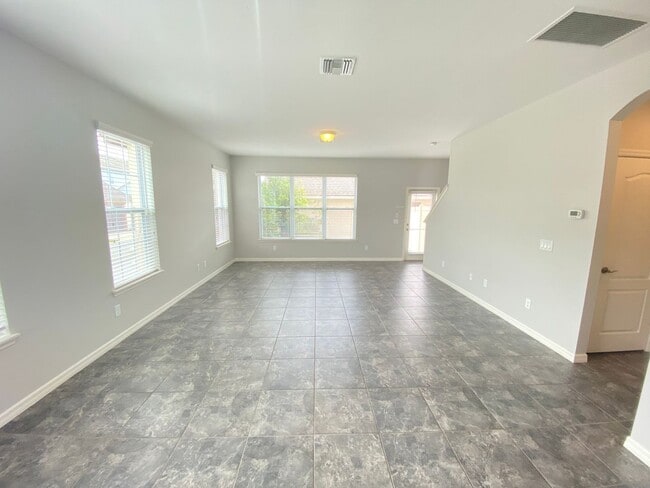Building Photo - 7255 Shadeview Alley