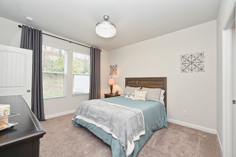 Building Photo - 3031 Duvall Dr