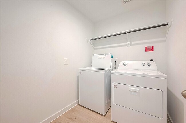 Building Photo - 1210 Via Del Corso Ln