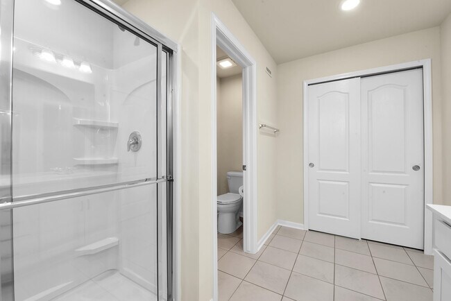Building Photo - 104 Addison Cir