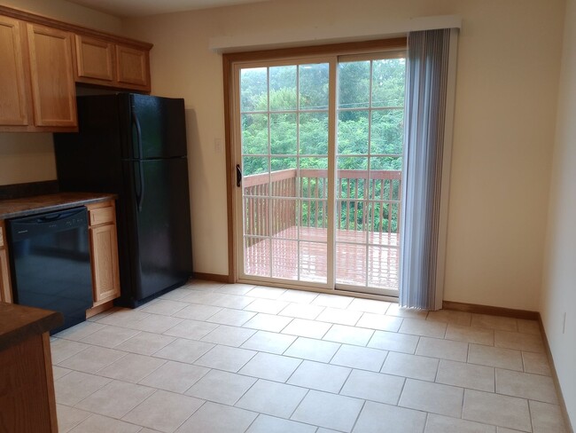 Building Photo - 701-703 Glenstone Dr.