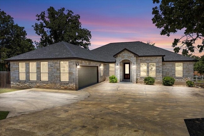 Building Photo - 127 Medlar Dr