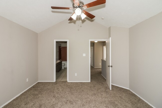 Building Photo - 9310 Westacre Pl