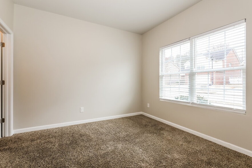 Building Photo - 184 Addy Ln