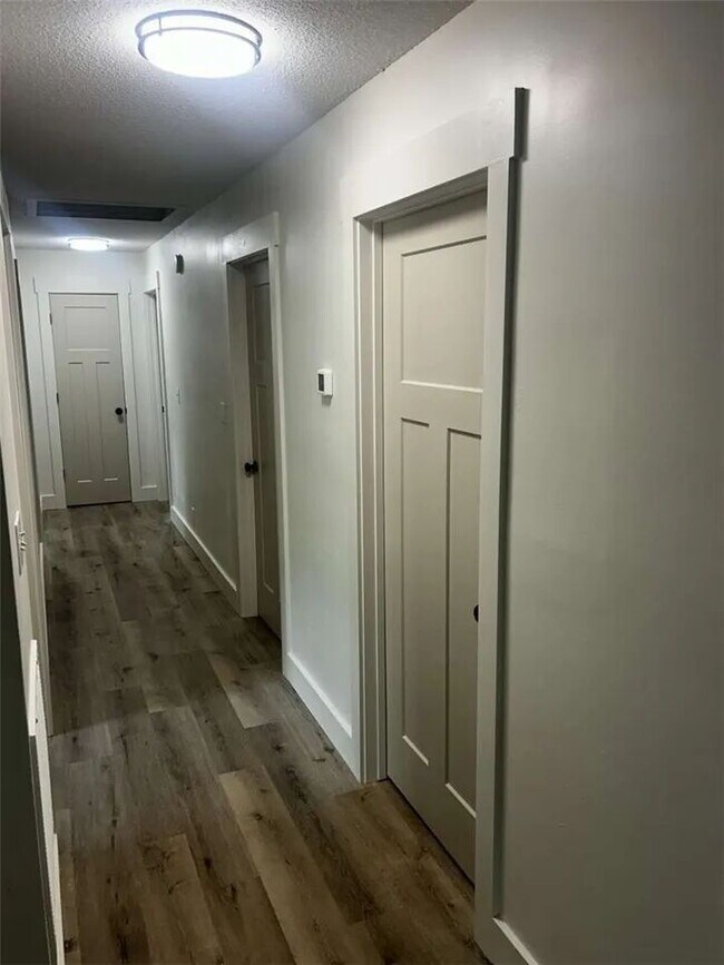 Building Photo - Remodeled 3 Bedroom Home in Walhalla