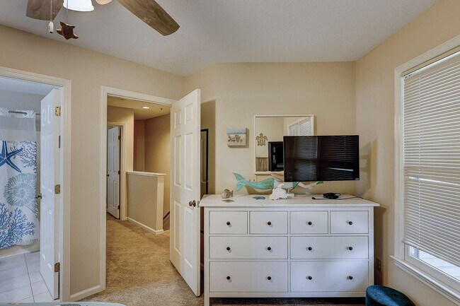 Building Photo - 19 Lemoyne Ave