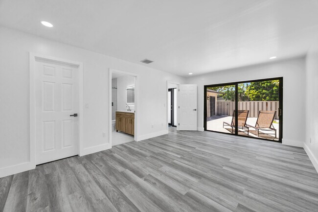Building Photo - 8010 Ambach Way