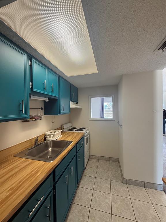 Building Photo - 112 7th St S