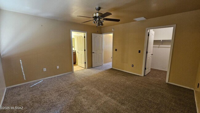 Building Photo - Rancho Valencia 3 bedroom, 2 bath unfurnis...