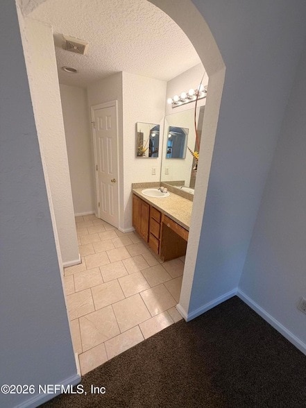 Building Photo - 1915 Lago Del Sur Drive