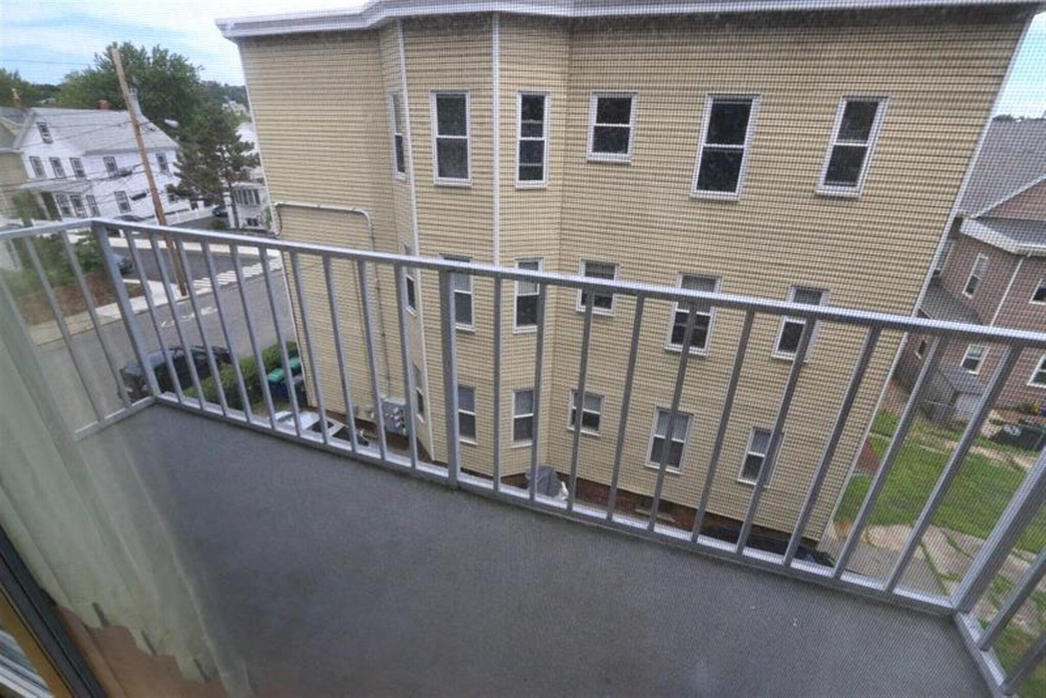 Building Photo - 72 Park St