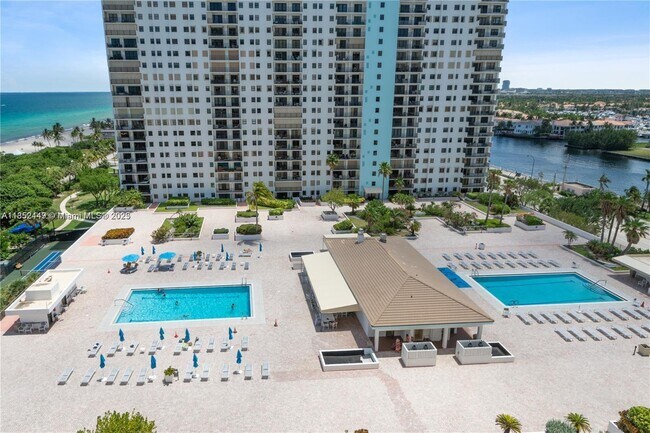 Building Photo - 1201 S Ocean Dr