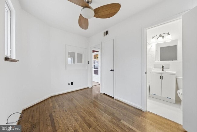 Building Photo - 2030 N Quinn St