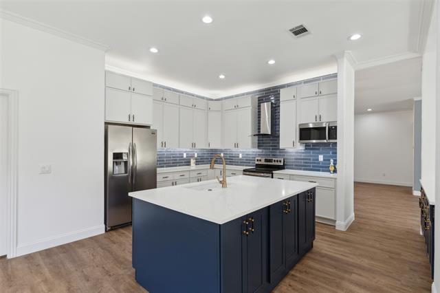 Building Photo - 9913 Hanford Dr