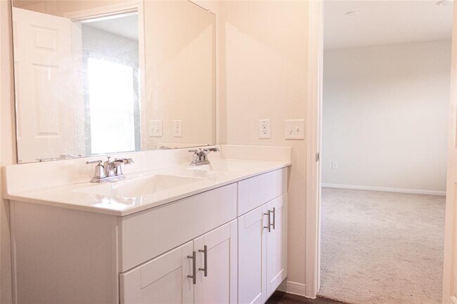 Building Photo - 14511 Sweet Cherry Dr