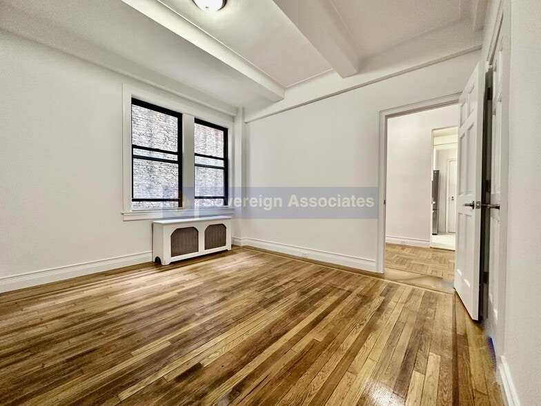Building Photo - 308 W 104th St
