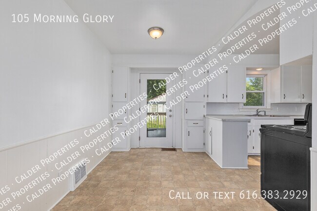Building Photo - 105 Morning Glory St SW