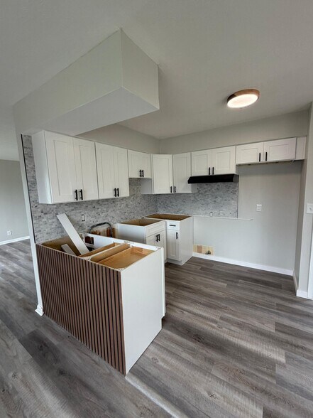 Building Photo - 3810 Lincoln Ave
