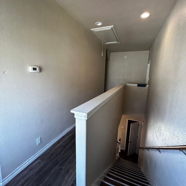 Building Photo - 408 Nelray Blvd