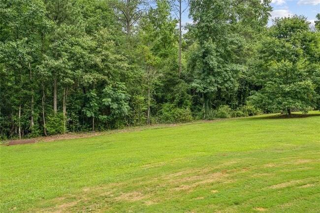 Building Photo - 21 Willow Wood Rd