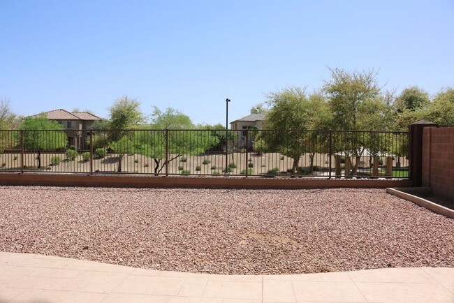 Building Photo - 14551 W Laurel Ln