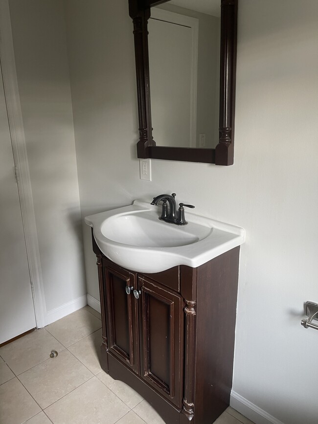 Second floor full bath - 65 Washington Rd