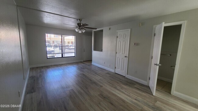 Building Photo - 980 Canal View Blvd