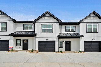 Building Photo - Sango Drive 3 Bedroom Townhomes For Rent!