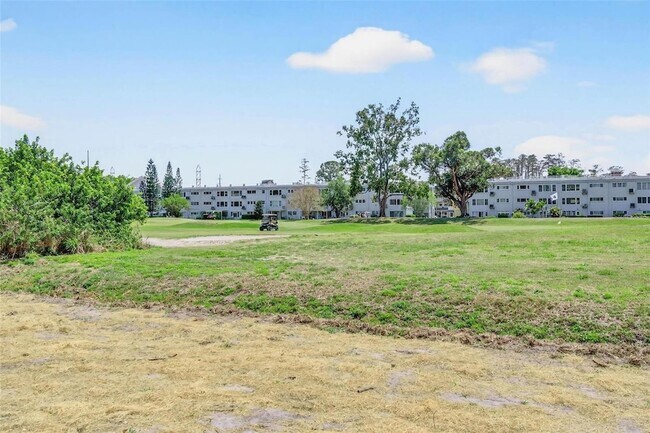 Building Photo - 2440 World Pkwy Blvd