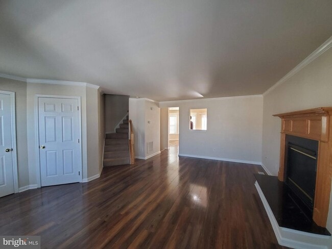 Building Photo - 10 Lopez Dr