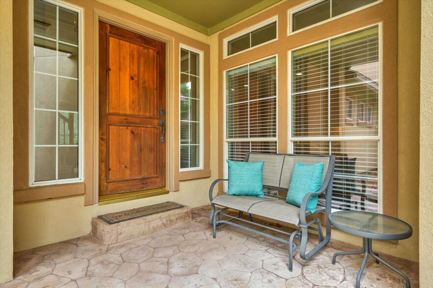 Building Photo - 15 Cobble Gate Pl