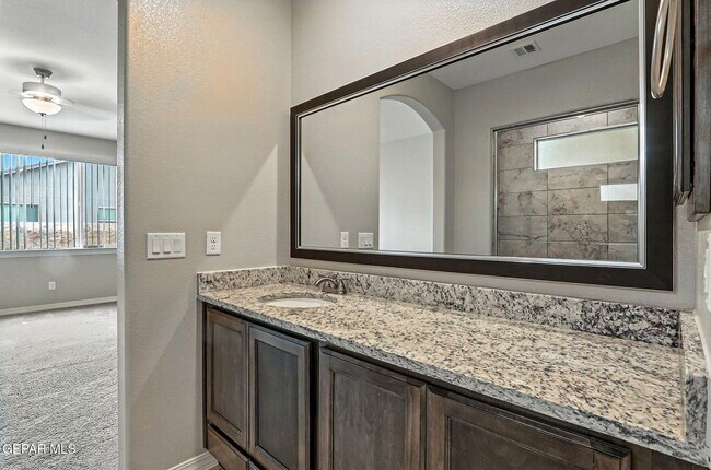 Building Photo - 12360 Desert Path Ct
