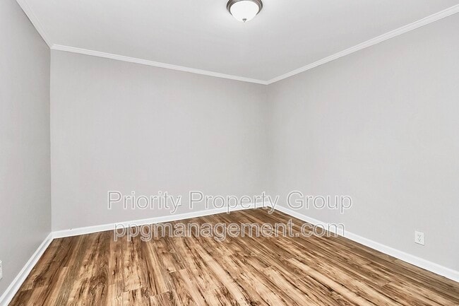 Building Photo - 818 Frederick St