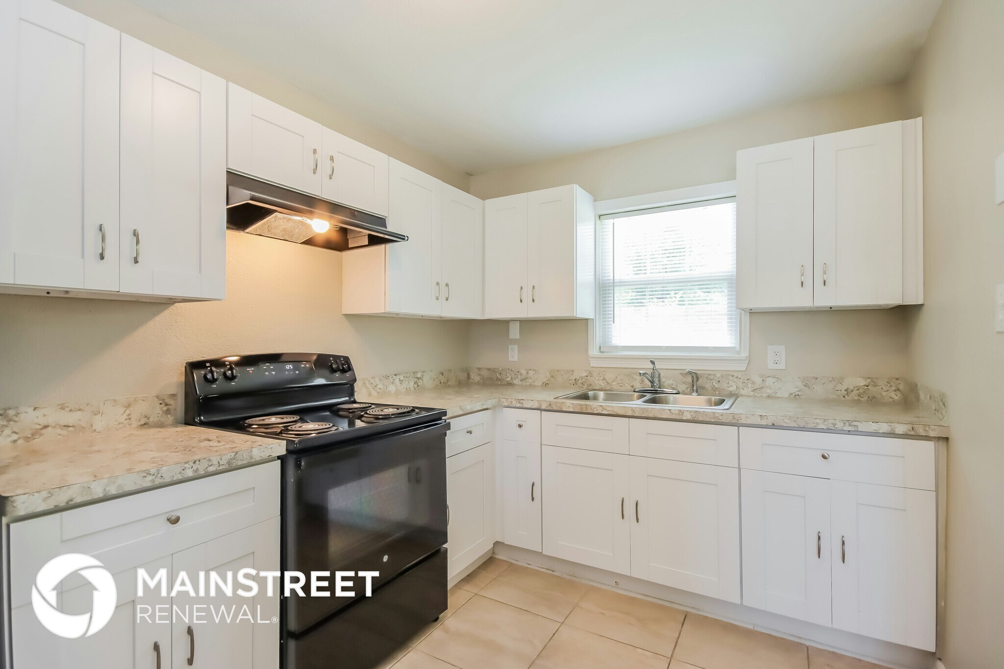 Building Photo - 8006 Lynette St