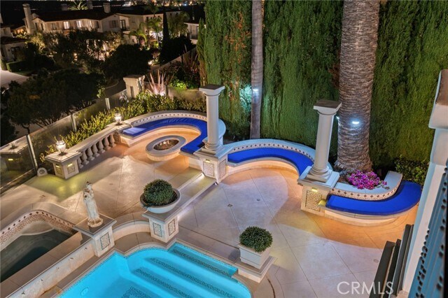 Building Photo - 7 Vista Luci