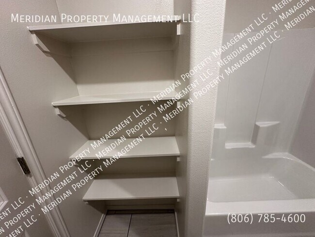 Building Photo - 5827 Urbana Pl